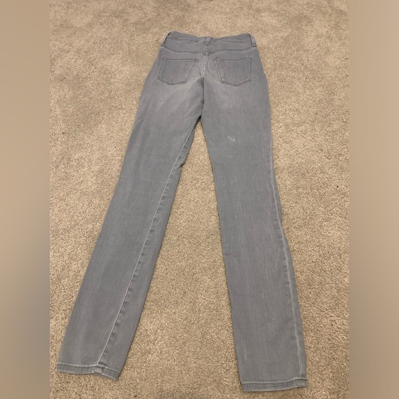 Universal Thread Jeans - Picture 3 of 3